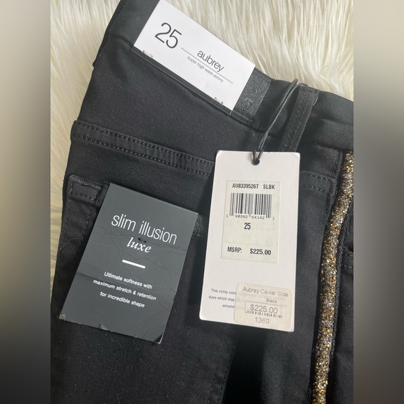 7 for All Mankind Aubrey with Caviar Side Jeans - Picture 7 of 9